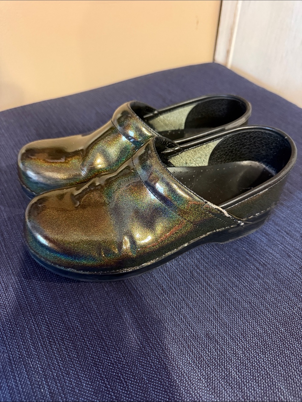 Women’s Danilo Iridescent Slip-On Clogs - Black